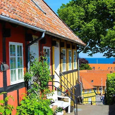 Holiday home Holiday Lxii